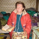 Бардак в доме, но в руке - книга